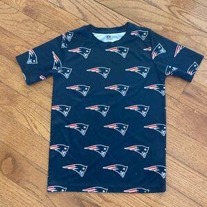 NFL Navy Patriots Patterned Kids Tee (size 8)